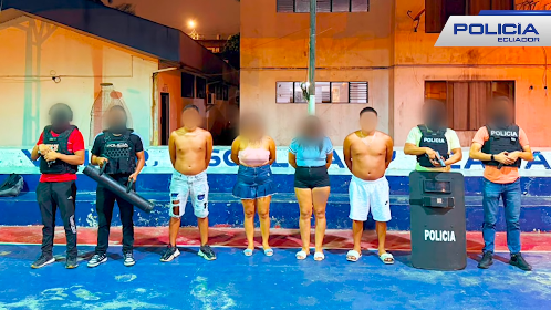 La Policía detuvo a cinco personas en Tena por extorsión vinculada a Los Lobos. Exigían hasta USD 10.000 y uno operaba desde la cárcel de Cotopaxi.